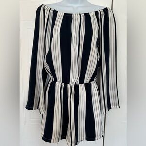 DYNAMITE Women’s short romper in size Small. Colour dark navy and white stripes.